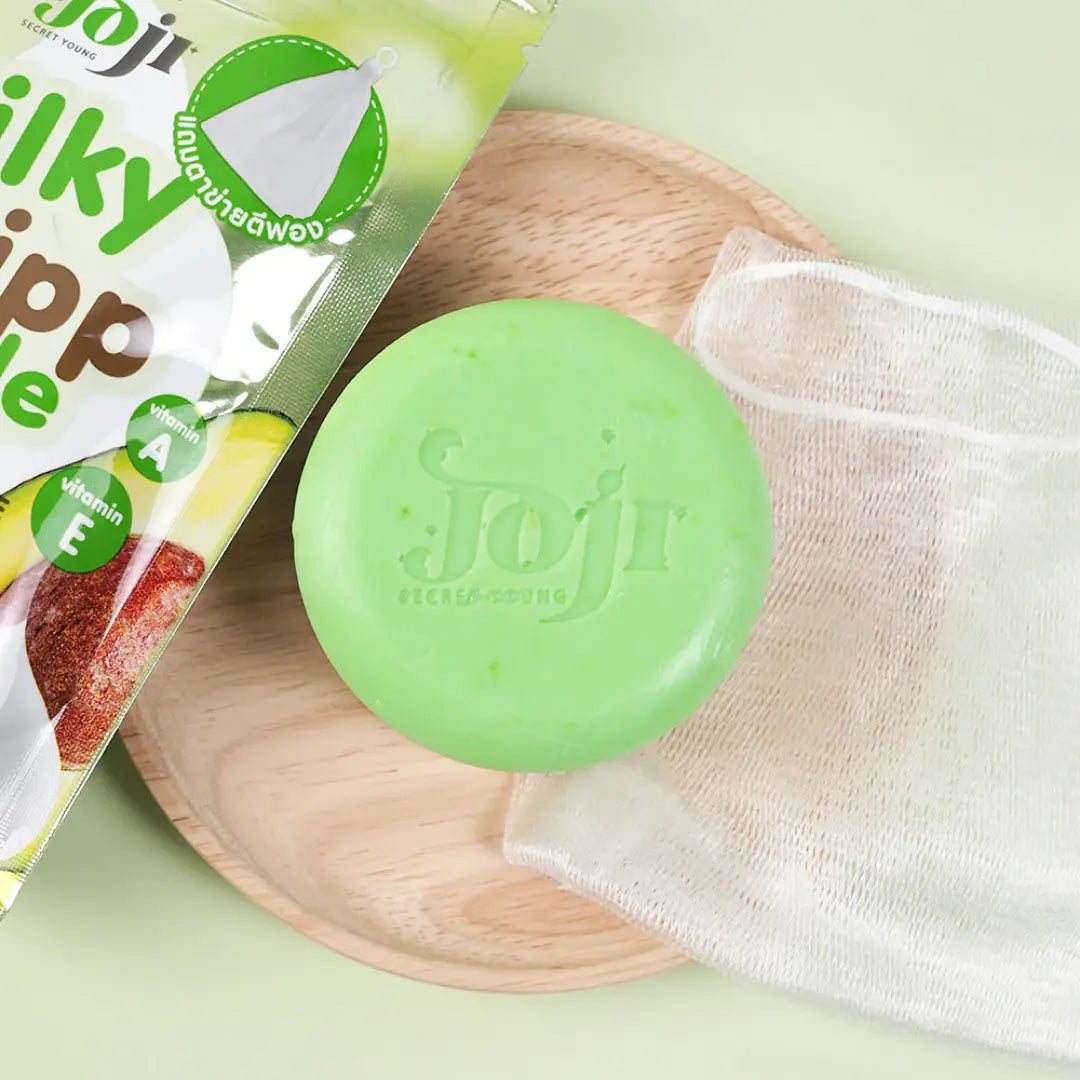 E صابونة جوجي سيكرت يونغ سيلكي ويب الفقاعية بالترطيب وفيتامين - Goodthings.bkk