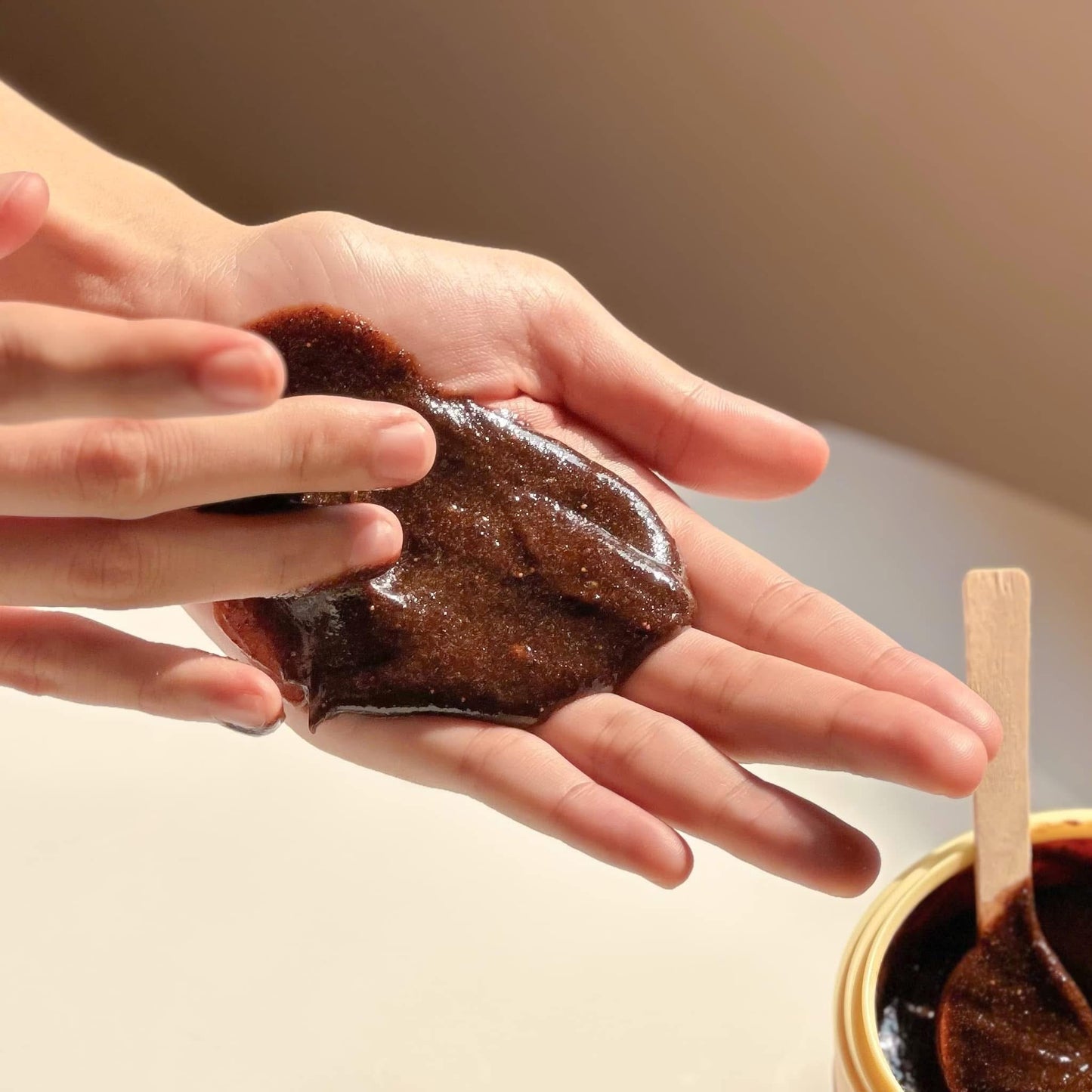 ماسك ومقشر راكسي - Raksi tamarind milk body scrub Goodthings.bkk