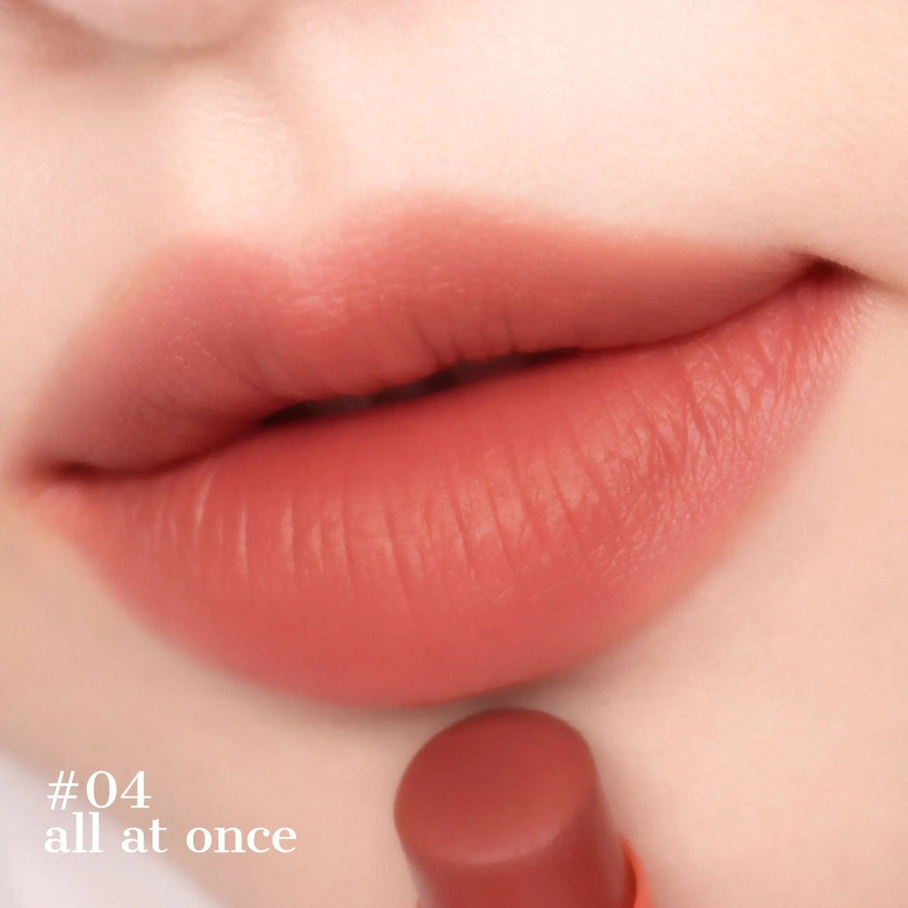 "4U2 يو آر ماين باودر ليبستيك، أحمر شفاه بتركيبة خفيفة بلمسة نهائية بودرية ناعمة وألوان زاهية، يمنح مظهراً مطفياً ناعماً وراحة تدوم طوال اليوم."
نايس ون
امازون
"4U2 You’re Mine Powder Lipstick, a lightweight powder-finish lipstick with vibrant pigments, delivering a soft matte look and comfortable wear for all-day elegance."

