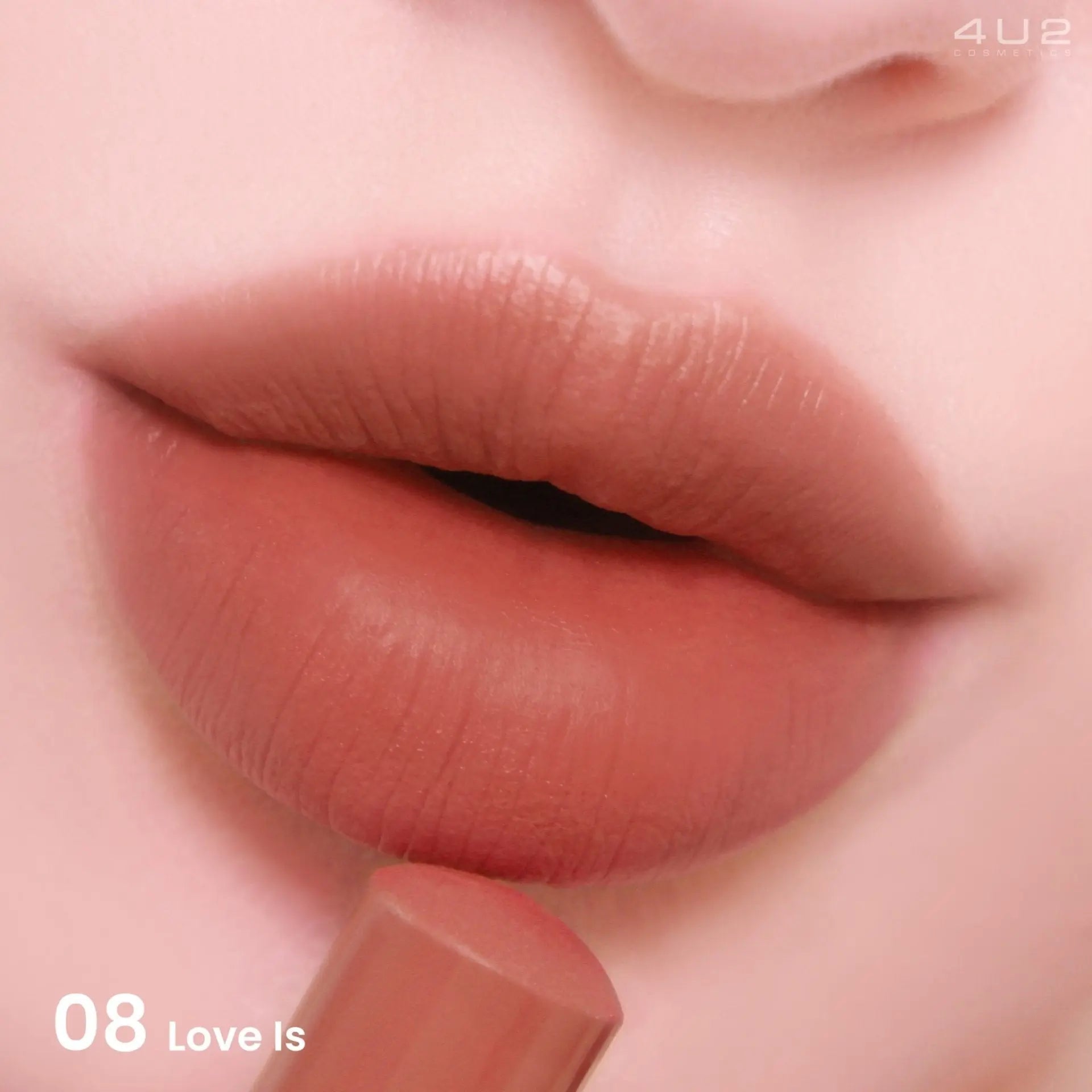 4U2 أحمر شفاه مطفي بالمرطبات - Goodthings.bkk