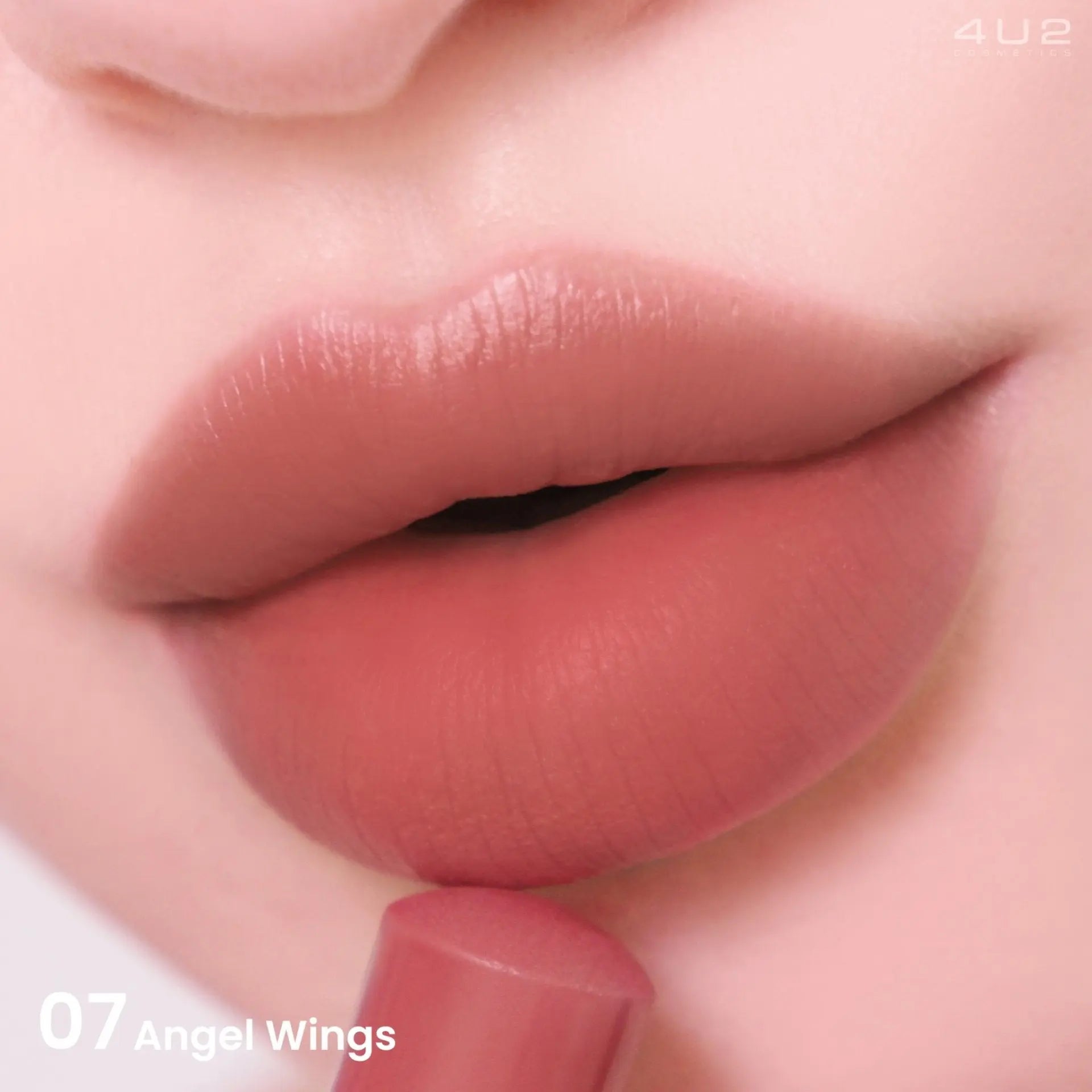 4U2 أحمر شفاه مطفي بالمرطبات - Goodthings.bkk