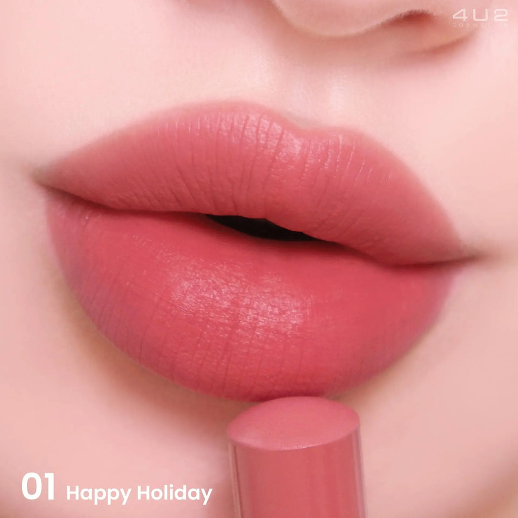 4U2 أحمر شفاه مطفي بالمرطبات - Goodthings.bkk