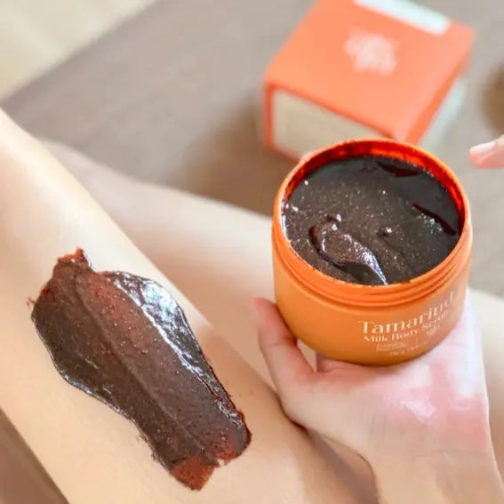 Raksi tamarind milk body scrub - ماسك ومقشر راكسي Goodthings.bkk
